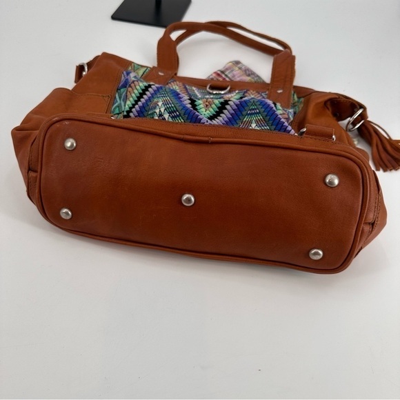 Marias Artisan Shop medium Aurora bag tan/green/purple "W" convertible bag - Picture 4 of 4